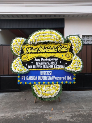 Papan Bunga Duka di Teluk Umar